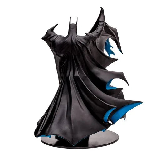 STATUE - Batman by Todd McFarlane 1:8 Scale Statue